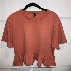 Cute flowing blouse, never worn